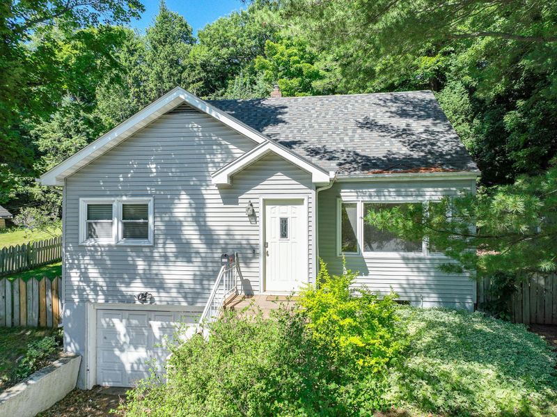 1319 Brainerd Ave, Duluth, MN 55811