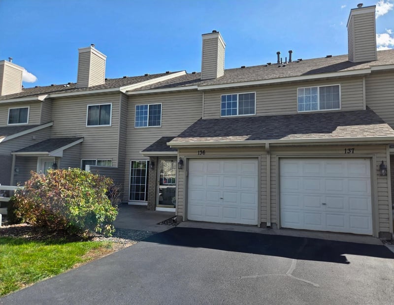 13151 Meadowood Way NW #136, Coon Rapids, MN 55448