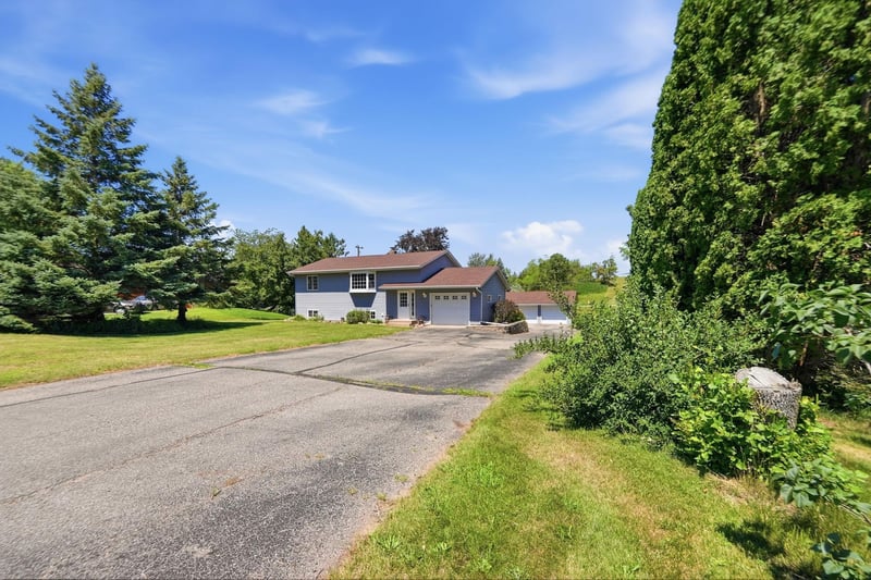 2227 Windsor Rd, Saint Cloud, MN 56301