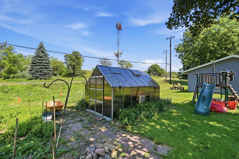 2227 Windsor Rd, Saint Cloud, MN 56301