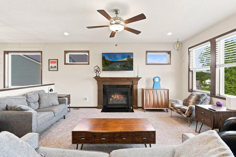 965 Aspen Cir, Watertown, MN 55388