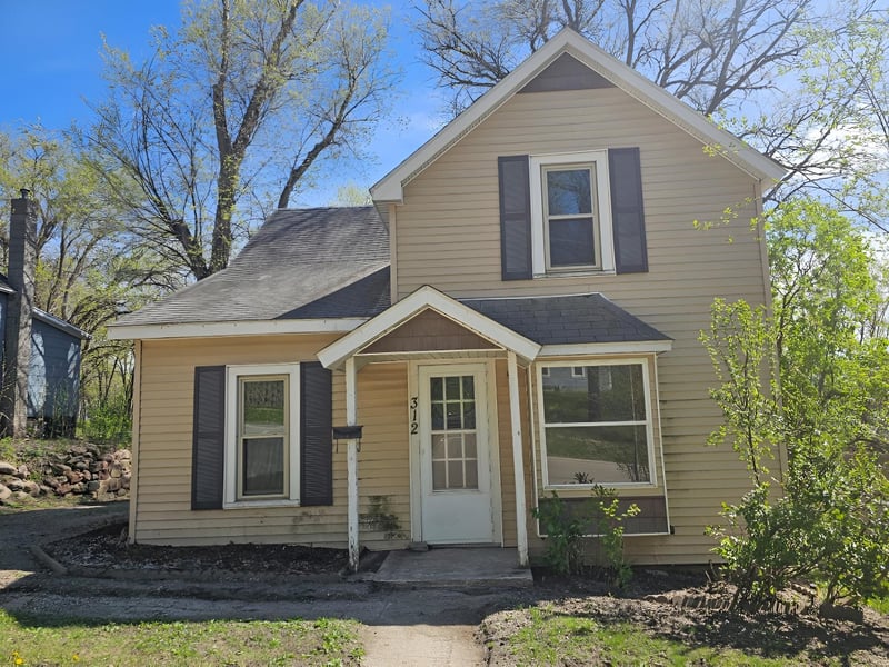 312 Merriam Ave, Montevideo, MN 56265