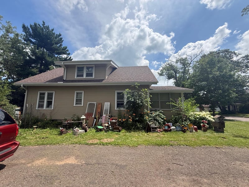 2119 Eldridge Ave E, North Saint Paul, MN 55109
