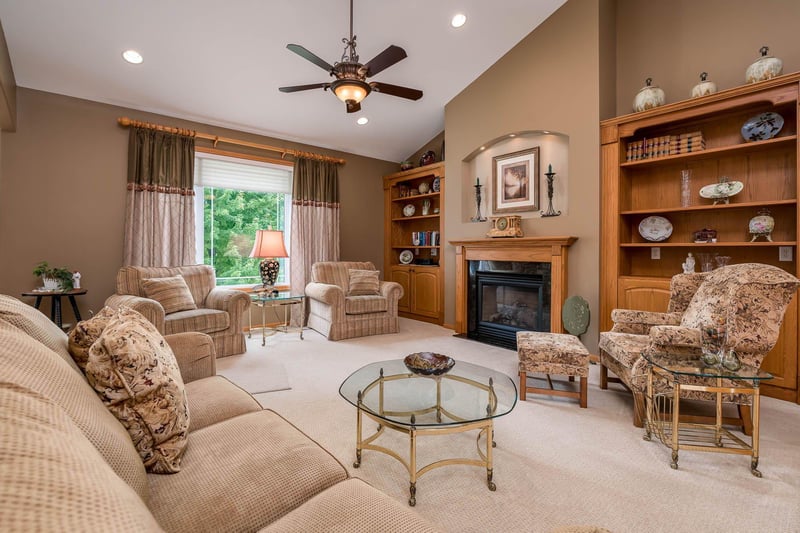 117 Grovebrook Dr, Mankato, MN 56001