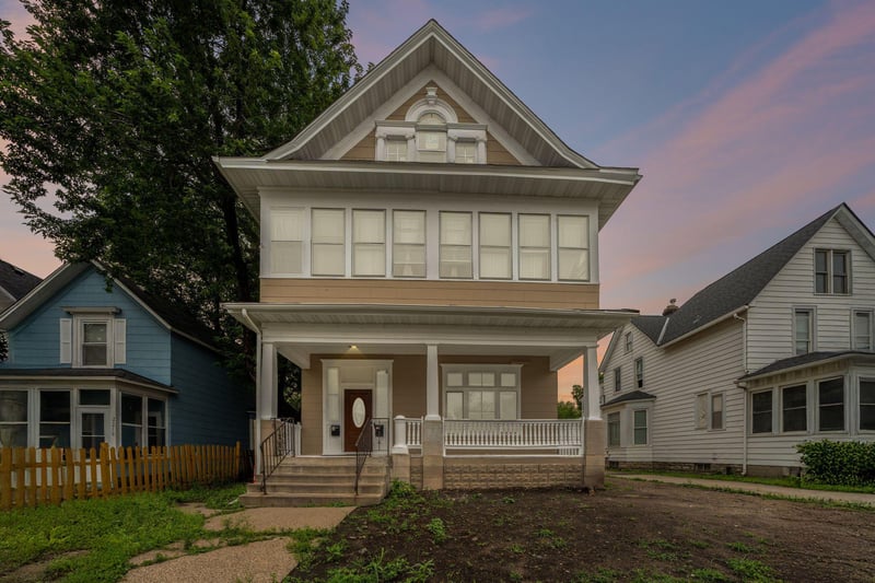 2221 Bloomington Ave, Minneapolis, MN 55404