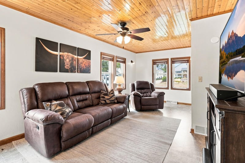 204 3rd Ave NE, Lonsdale, MN 55046