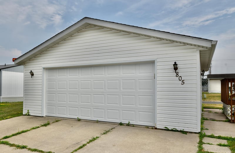 805 2nd St NE #805, Milaca, MN 56353