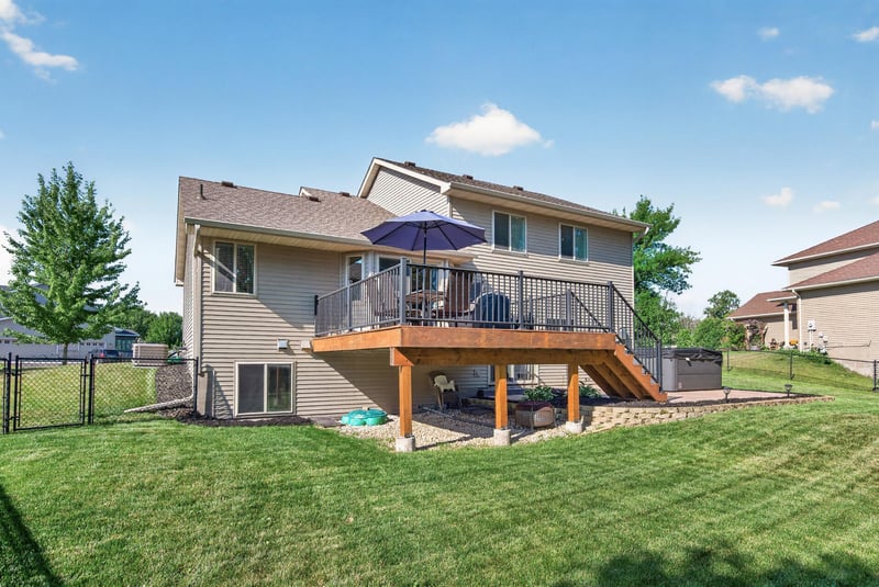 10402 34th St NE, Saint Michael, MN 55376