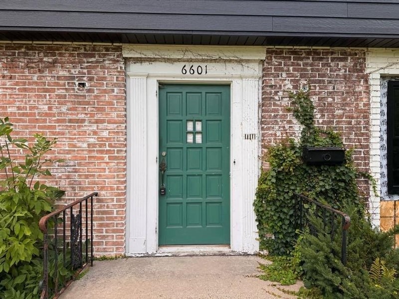 6601 Naomi Dr, Edina, MN 55439