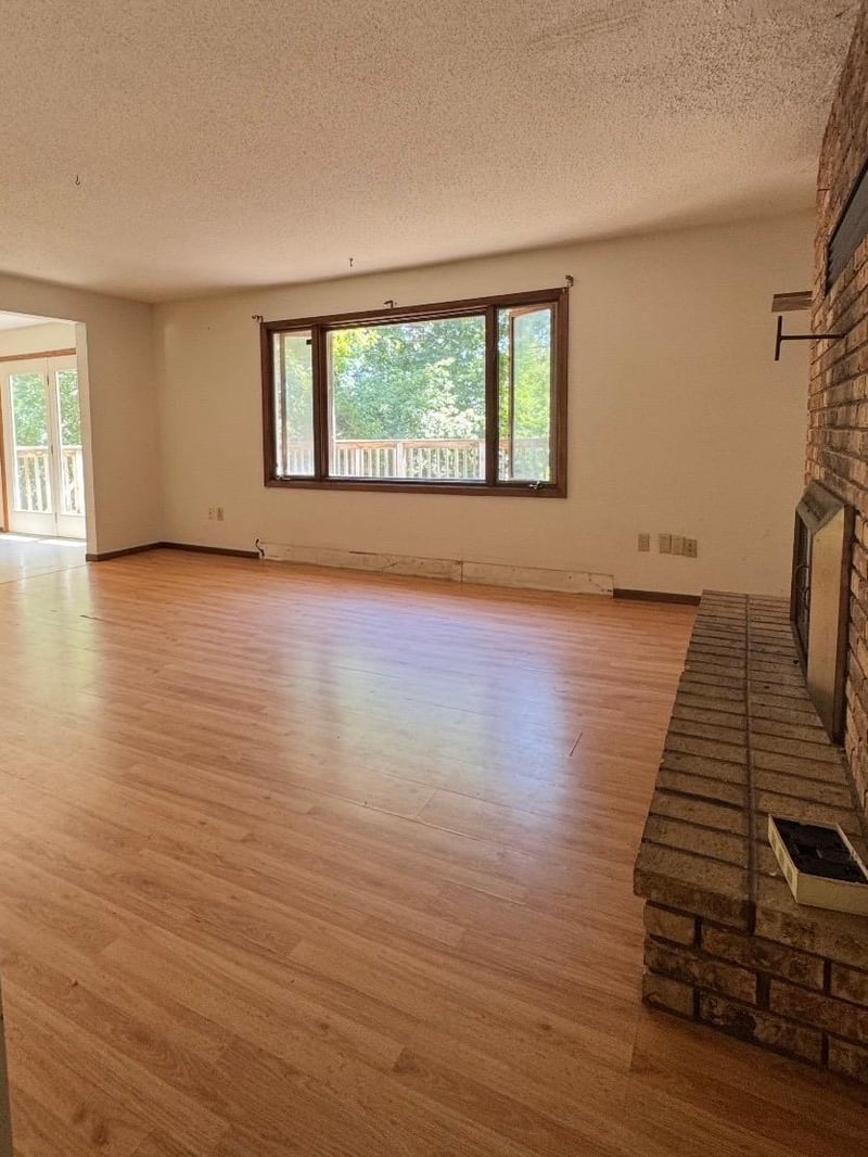 8781 Dorothy Ave, Brainerd, MN 56401