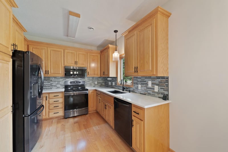 1355 Quasar Ct S, Lakeland, MN 55043