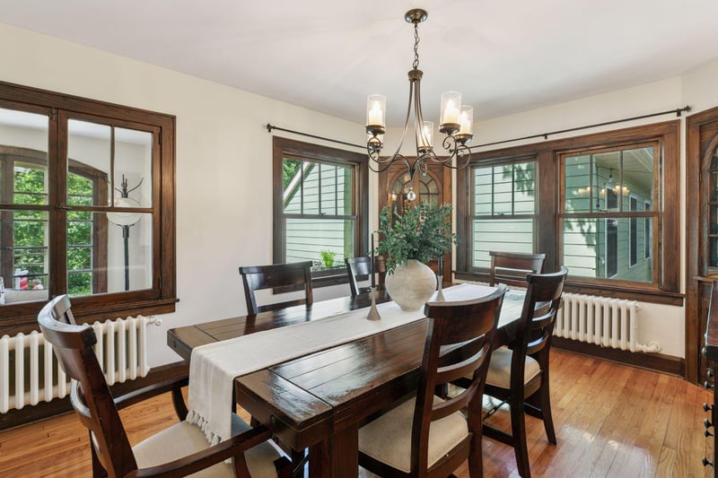 126 Circle A Dr S, Wayzata, MN 55391