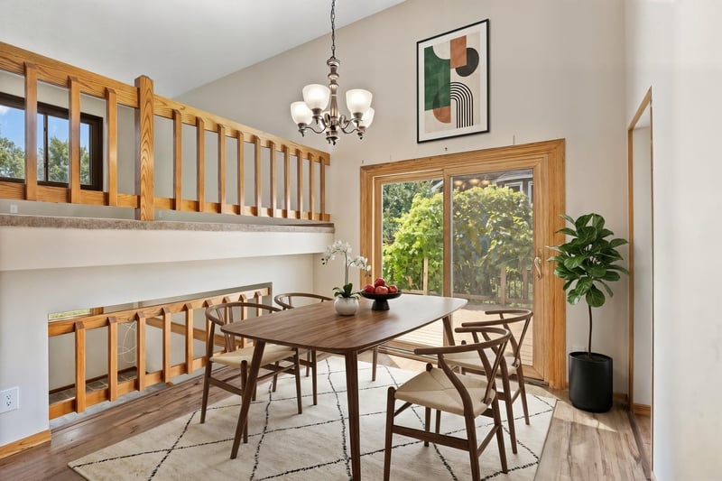 8064 Lower 147th St W, Apple Valley, MN 55124