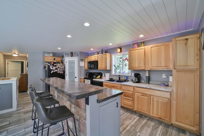 1040 Big Bear Trl SW, Brainerd, MN 56401