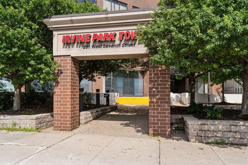 291 7th Street W #1604, Saint Paul, MN 55102