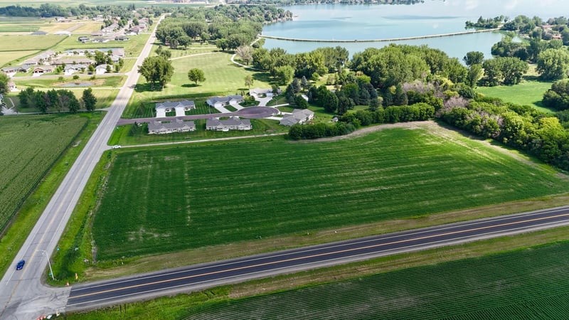 000 Crailsheim Rd, Worthington, MN 56187