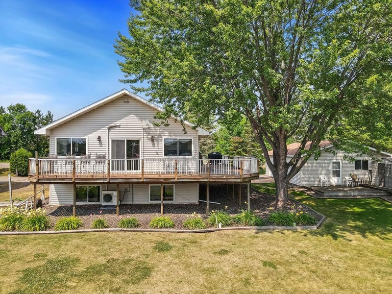 92254 E Frontage Rd, Sturgeon Lake, MN 55783
