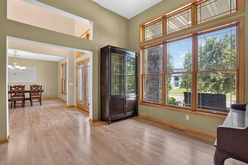 18897 Explorer Trl, Eden Prairie, MN 55347