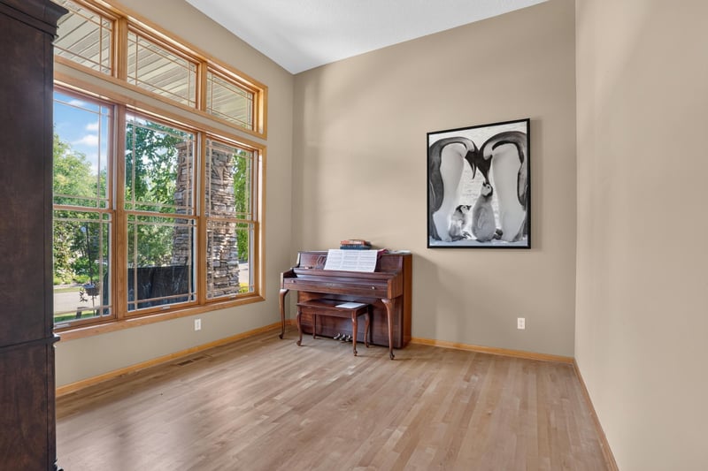 18897 Explorer Trl, Eden Prairie, MN 55347