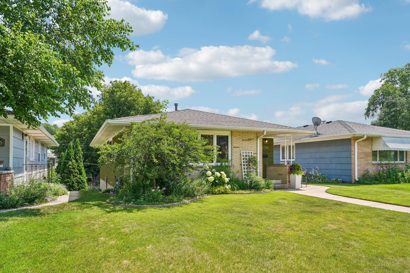 5749 Upton Ave S, Minneapolis, MN 55410