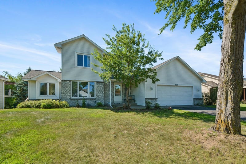 9142 Woodhall Crossing N, Brooklyn Park, MN 55443