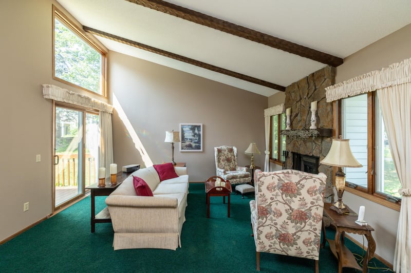 3139 Quarry Ct, Eagan, MN 55121