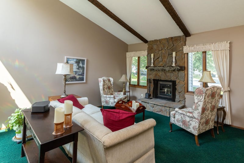 3139 Quarry Ct, Eagan, MN 55121