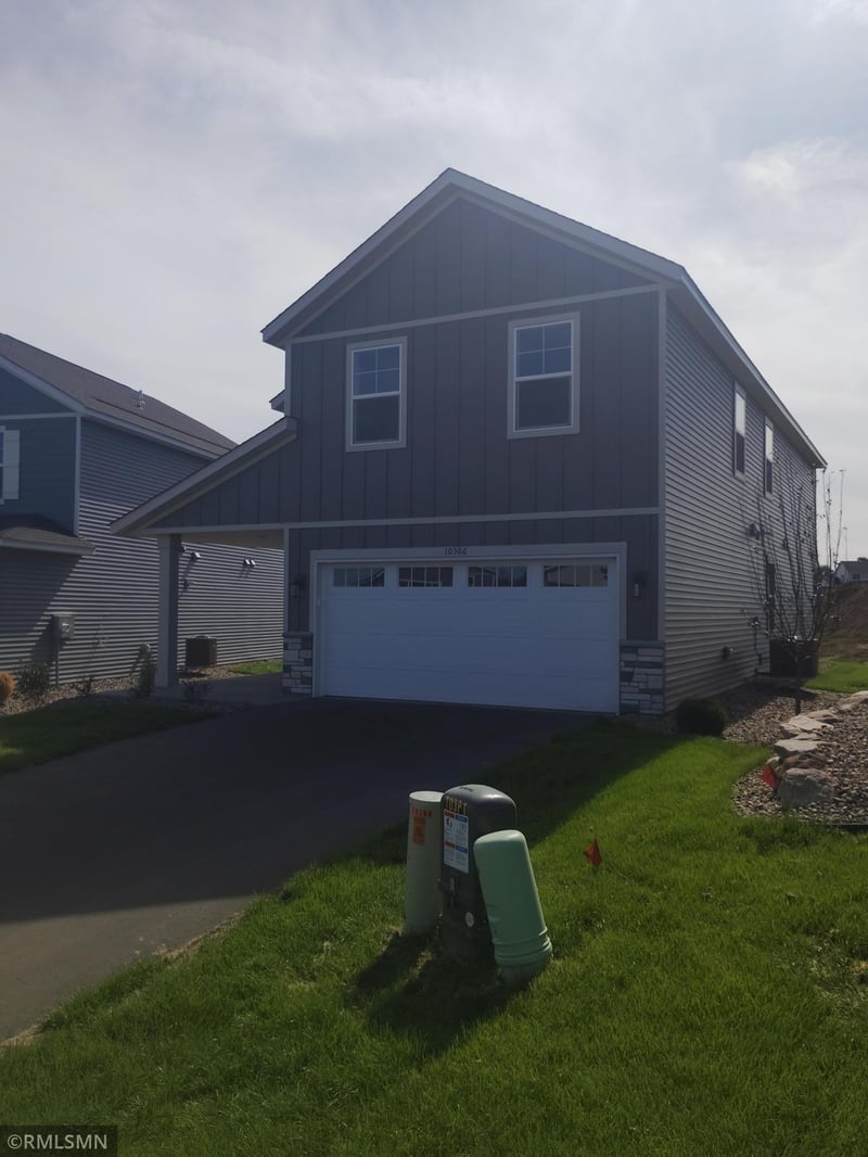 10586 Goodview Ave S, Cottage Grove, MN 55016