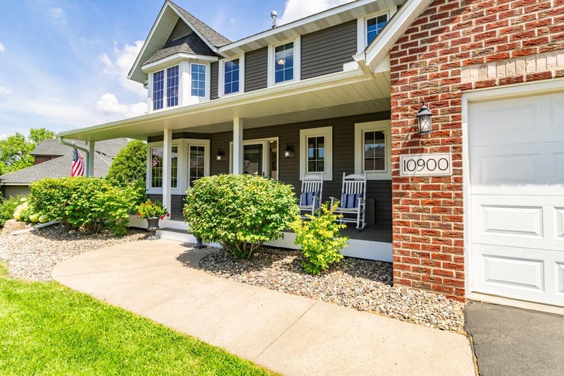 10900 Alison Way, Inver Grove Heights, MN 55077