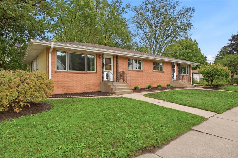 625-627 Summer St NE, Minneapolis, MN 55413