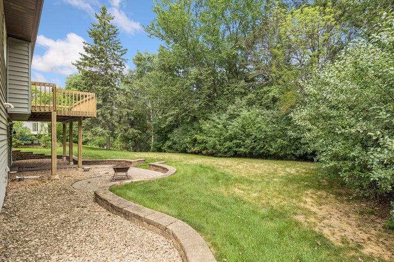5707 125th St W, Apple Valley, MN 55124