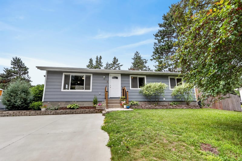 2105 Strader Dr, Grand Rapids, MN 55744