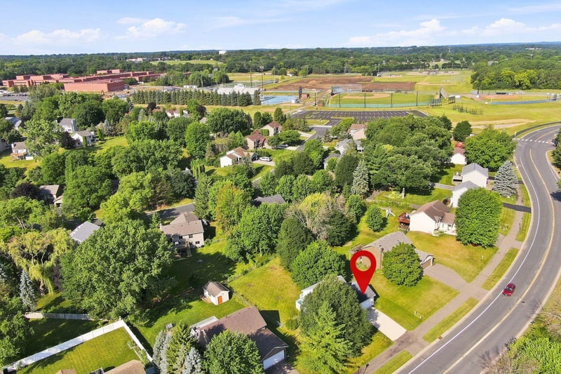 840 Northview Park Rd, Eagan, MN 55123