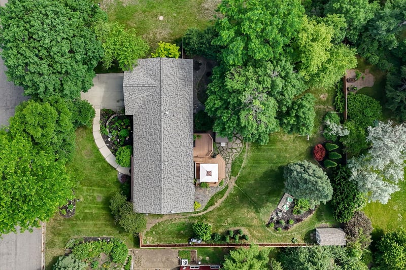 1400 Lia Dr, Northfield, MN 55057