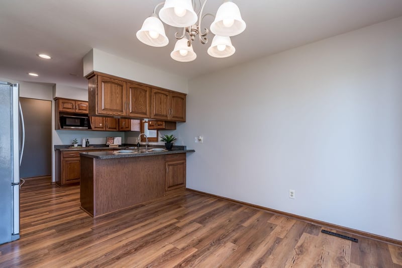 432 3rd Ave, Pemberton, MN 56078
