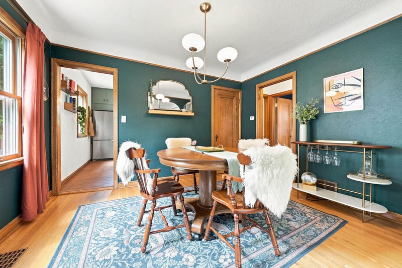 2526 Stinson Pw, Minneapolis, MN 55418