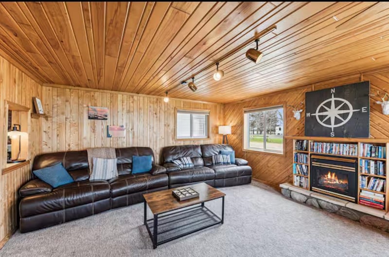 45327 Point Walk, Isle, MN 56342