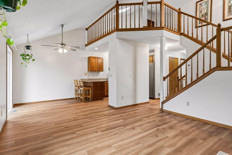 7887 72nd St S, Cottage Grove, MN 55016