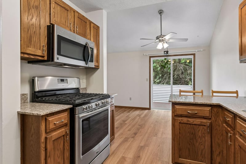 7887 72nd St S, Cottage Grove, MN 55016