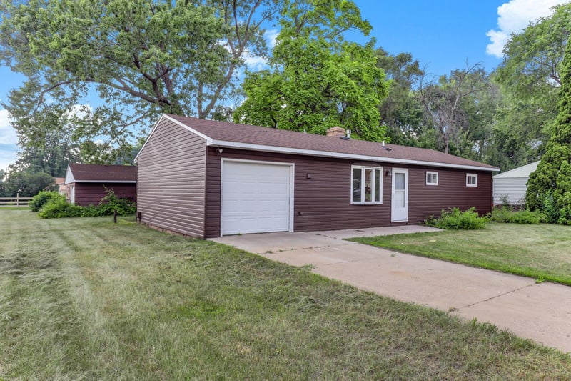 10100 Quince St NW, Coon Rapids, MN 55433