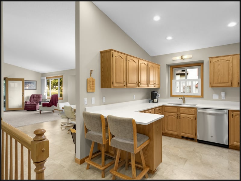 8709 Forestview Ln N, Maple Grove, MN 55369