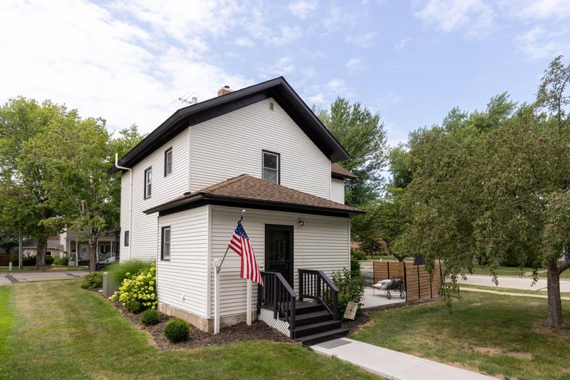 203 S Garden St, Lake City, MN 55041