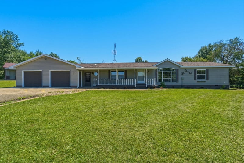 528 50th Ave, Clear Lake, WI 54005