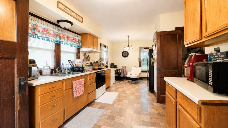 624 Main St, Plum City, WI 54761