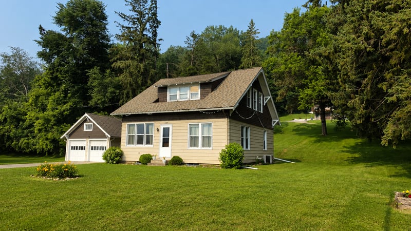 624 Main St, Plum City, WI 54761