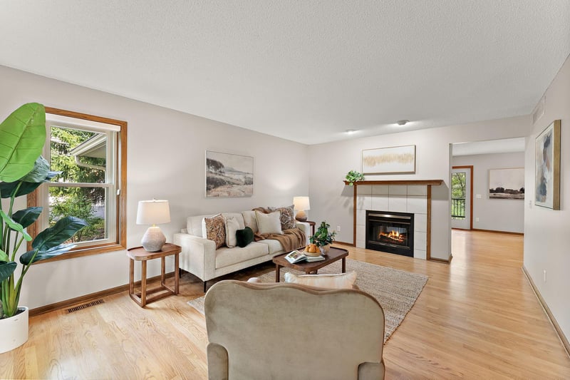 17739 Layton Pa, Lakeville, MN 55044
