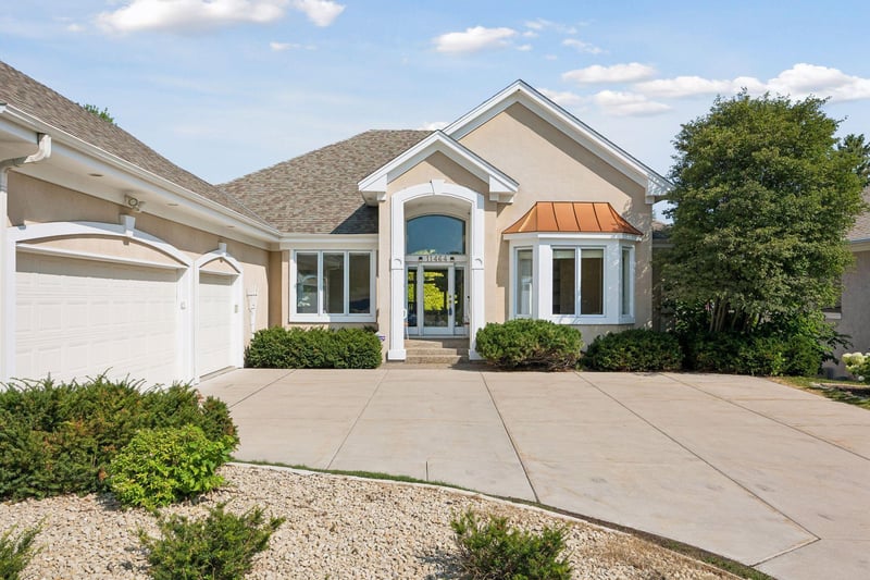 11464 Telluride Trl, Minnetonka, MN 55305