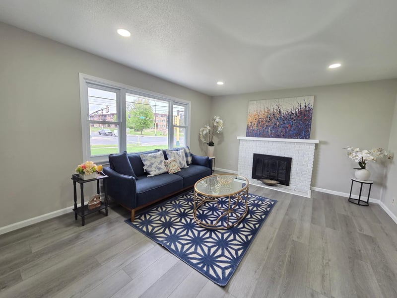 5201 W 84th St, Bloomington, MN 55437