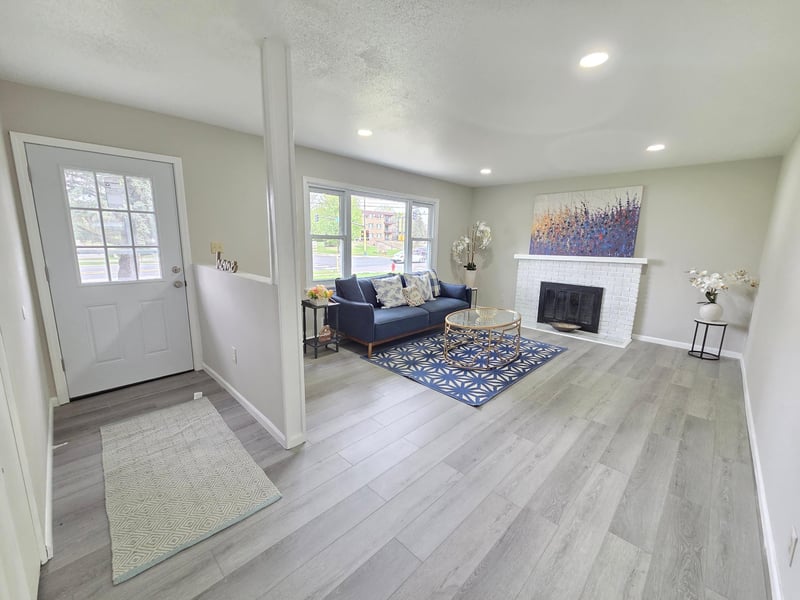 5201 W 84th St, Bloomington, MN 55437