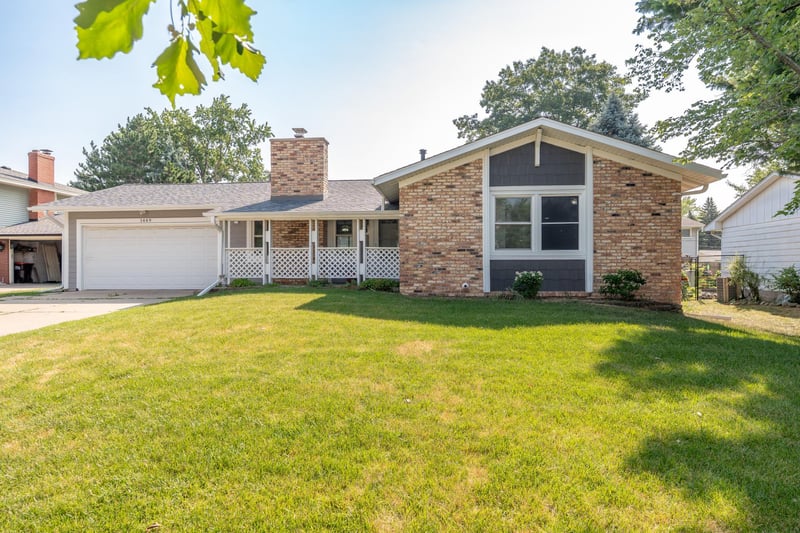 1449 Park Hills Ct, Woodbury, MN 55125